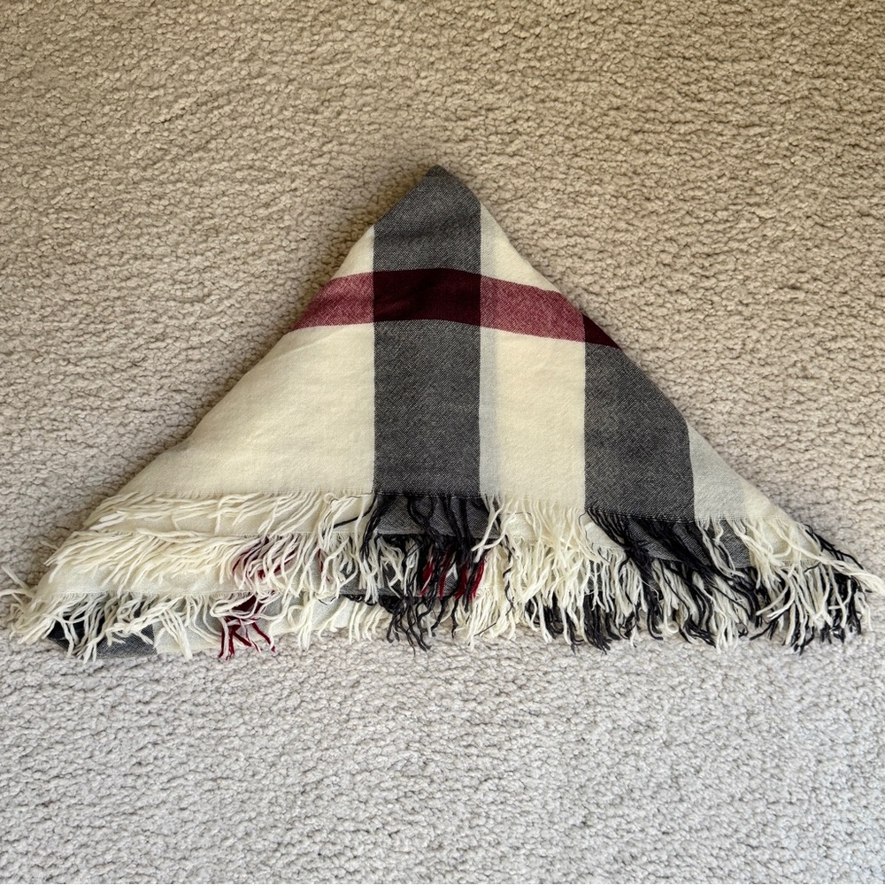 Burberry Merino Wool Blanket Scarf - Picture 9 of 12